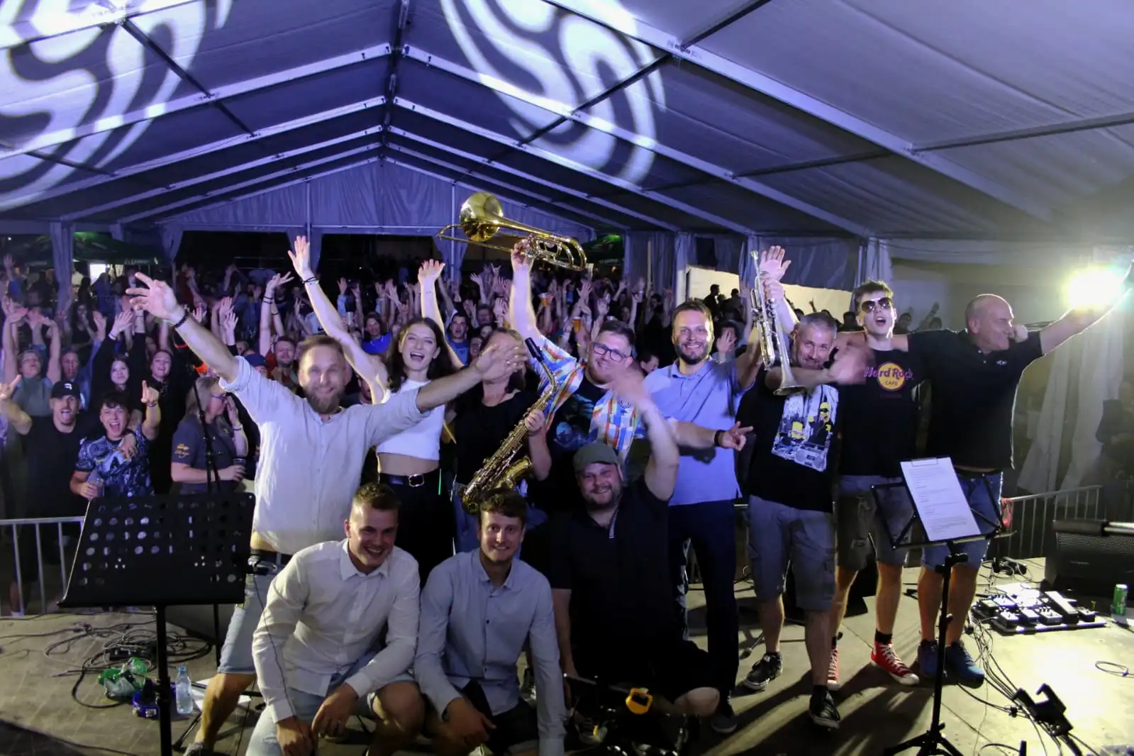 Band na odru Lučka noč